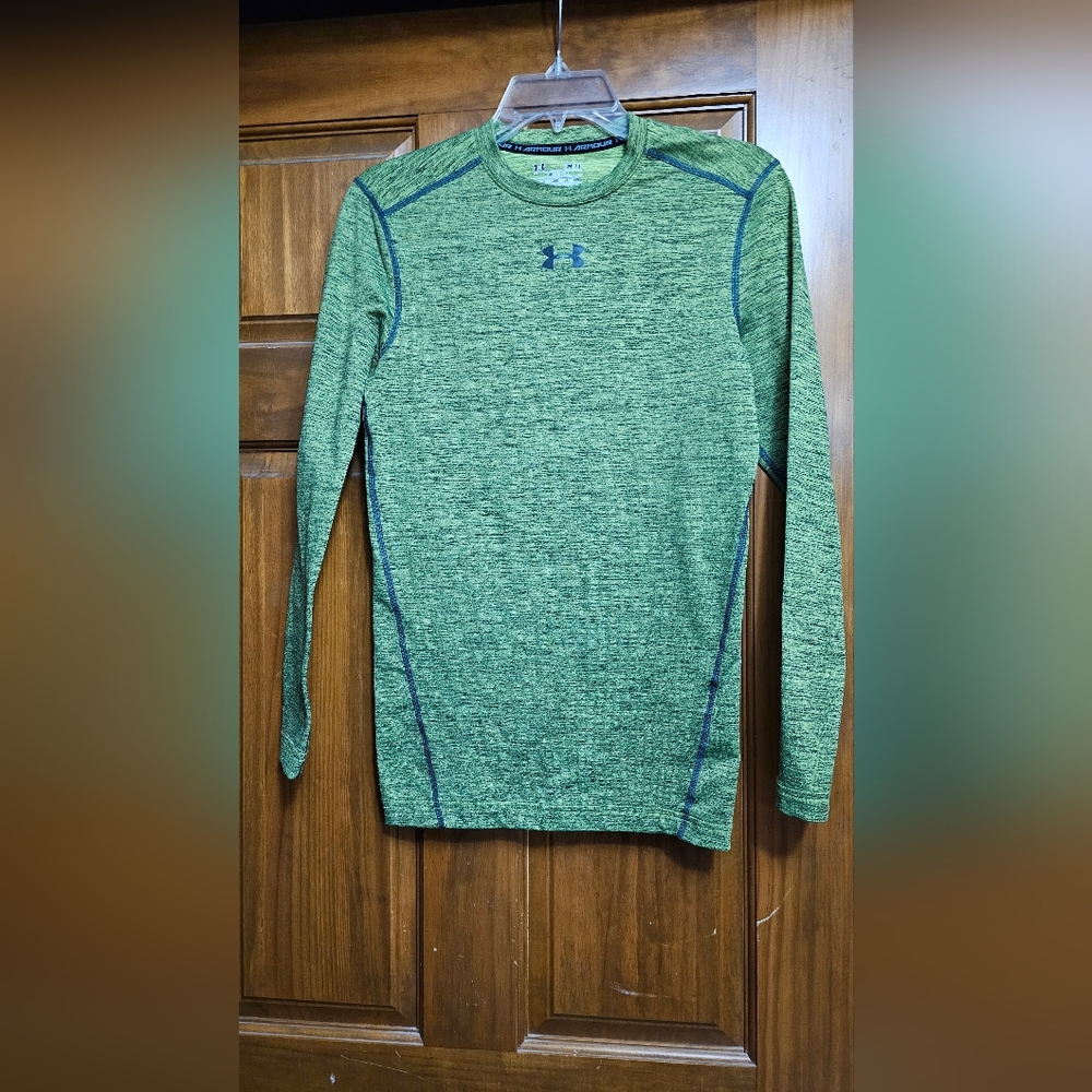 Underarmour Cold Gear green top mens small